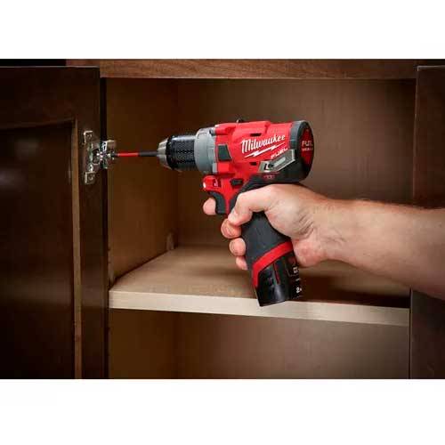 TALADRO PERCUTOR MILWAUKEE M12FPD-202X M12 FUEL