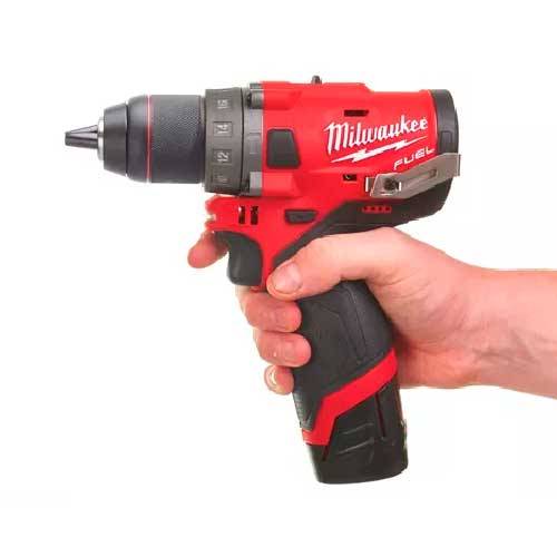 TALADRO PERCUTOR MILWAUKEE M12FPD-202X M12 FUEL