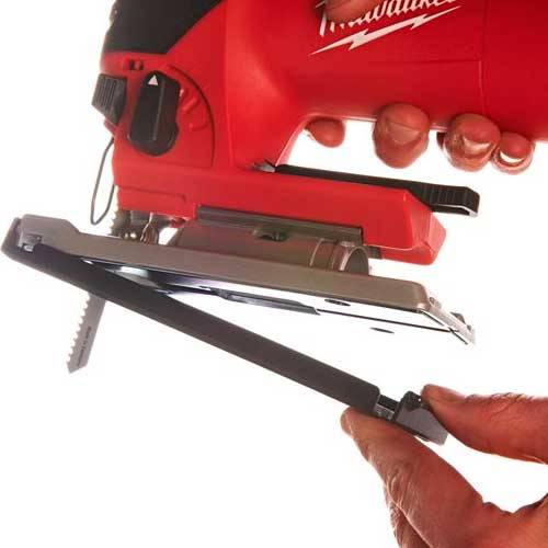 SIERRA CALAR MILWAUKEE JS120K 710W 4933381680