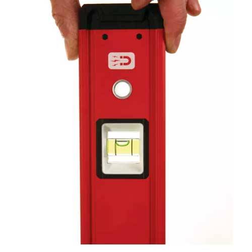 NIVEL MILWAUKEE BACKBONE 60CM MAGNETICO 4932459063