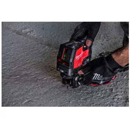 NIVEL LASER MILWAUKEE L4CLLP-301C 4933478099