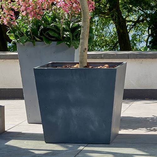 MACETA CURVER BETON BASE CUADRAD 73,5L 244478