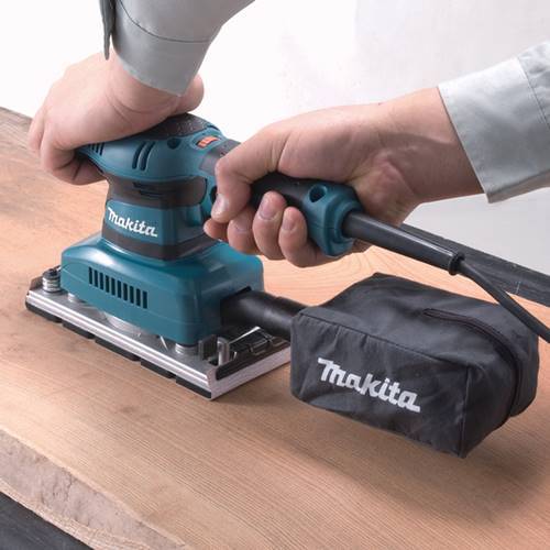 LIJADORA MAKITA BO3711J ORBITAL