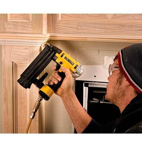 CLAVADORA DEWALT BRAD 18GA DPN1850PP 15-50MM